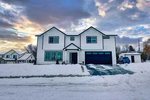 Beacon Rd, Grandview, WA 98930