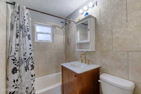 Palm Drive, Daytona Beach, FL 32117