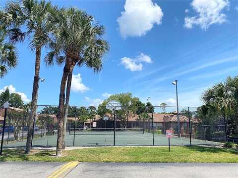 Saint Johns Court, Winter Park, FL 32792