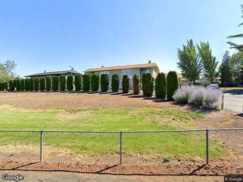 Englewood Ave, Yakima, WA 98902
