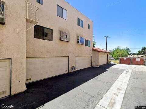 Ironstone Drive, Canyon Country, CA 91387
