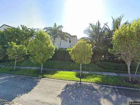 1St, PEMBROKE PINES, FL 33029
