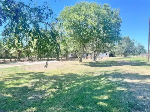 Doris, EL CAMPO, TX 77437