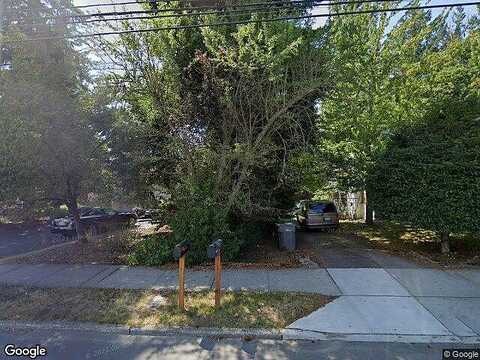 6Th Street, Kirkland, WA 98033