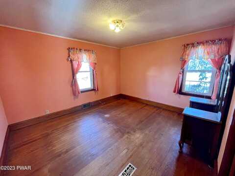 Russell Street, Honesdale, PA 18431