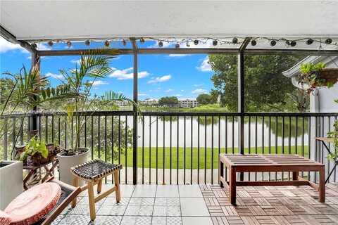 S Oakland Forest Dr, Oakland Park, FL 33309
