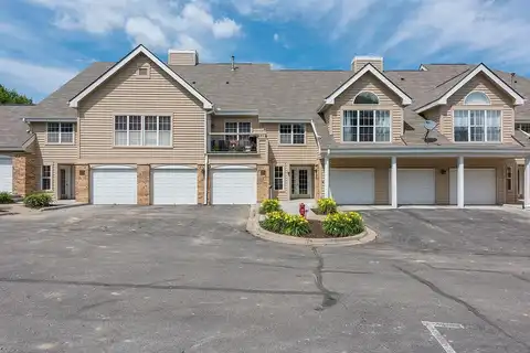 Chasewood Parkway, Minnetonka, MN 55343