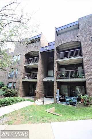 Chestnut Grove Square, Reston, VA 20190