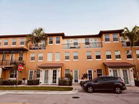 Sw 10Th St, Pembroke Pines, FL 33027