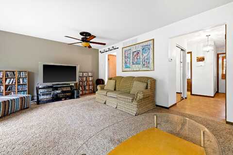 Cambridge Circle, Mount Pleasant, WI 53406