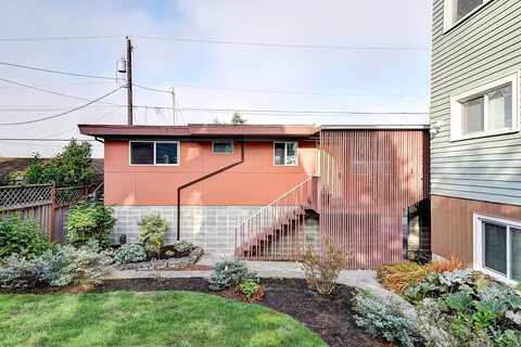 Rucker Avenue, Everett, WA 98201