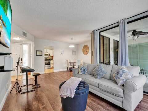 Carambola Cir, Coconut Creek, FL 33066