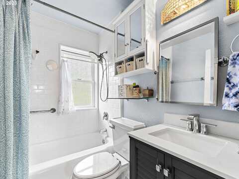 Ne 60Th Ave, Portland, OR 97213