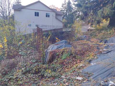 114Th, TUKWILA, WA 98178
