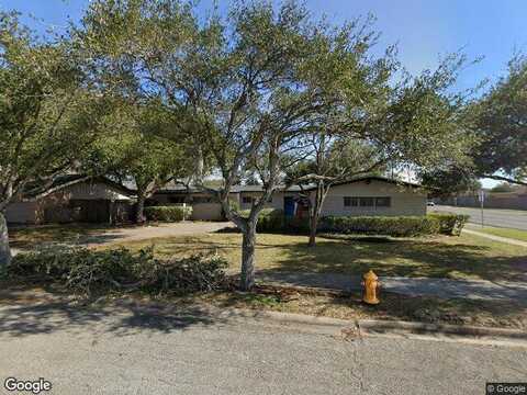 Dolphin Place, Corpus Christi, TX 78411