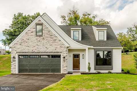Lauber Road, Akron, PA 17501