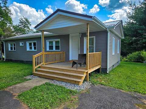Mockingbird Lane, Galax, VA 24333