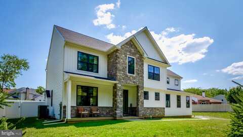 Mauch Chunk Road, Whitehall, PA 18052