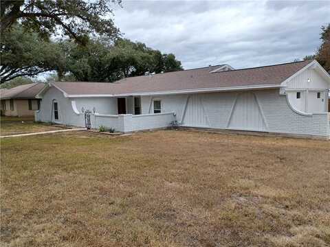 W Soyars Avenue, Orange Grove, TX 78372