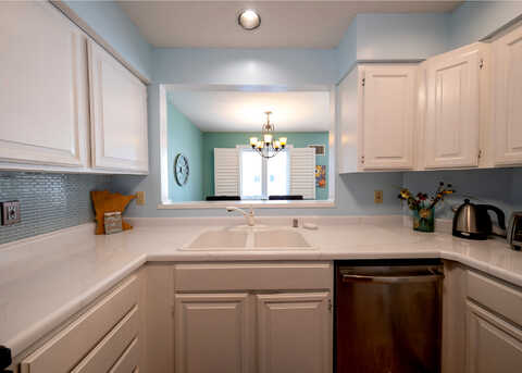 Carling Drive, Saint Paul, MN 55108