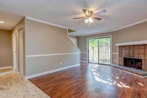 Pagewood Lane, Houston, TX 77063