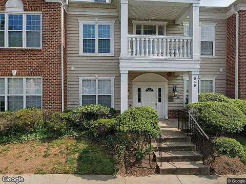 Glenwood Station Ln, Charlottesville, VA 22901