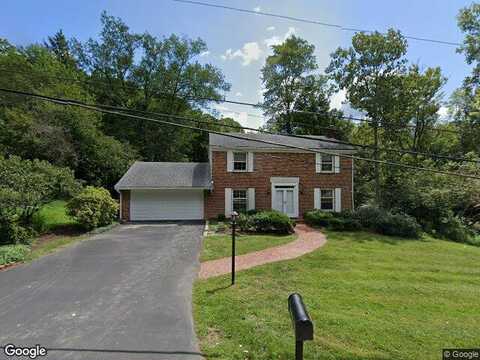 Longview Court, Murrysville, PA 15668