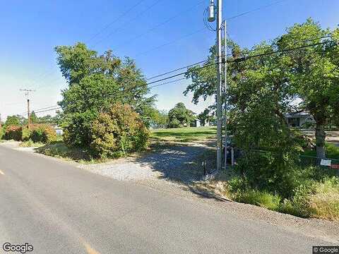E Gregory Road, Central Point, OR 97502