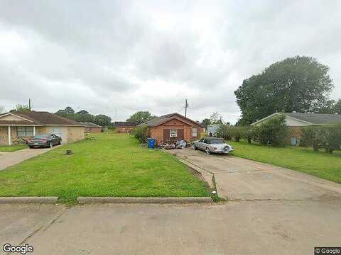Pine Avenue, Prairie View, TX 77445
