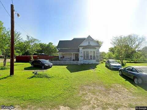 S Belknap Street, Mexia, TX 76667