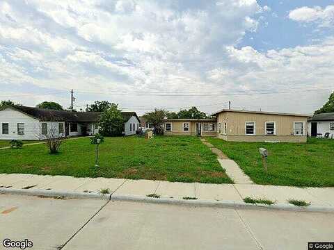 W 6Th Street, Freeport, TX 77541