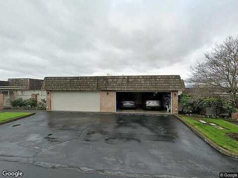 Se Riverside Dr, Vancouver, WA 98664