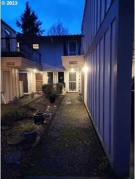 Ne Hazel Dell Ave, Vancouver, WA 98663