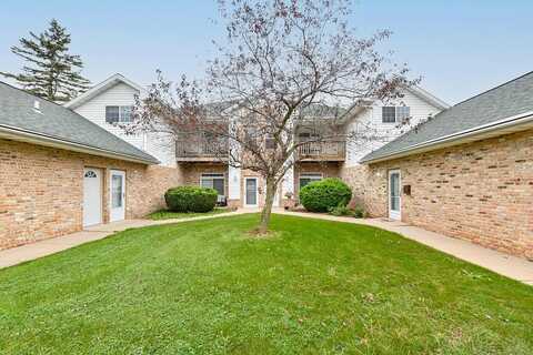 W Grange Avenue, Greenfield, WI 53220