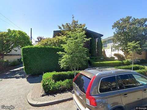 E Lynn Street, Seattle, WA 98112