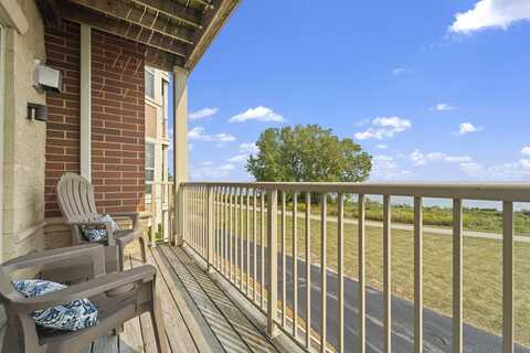 S Lake Drive, Saint Francis, WI 53235