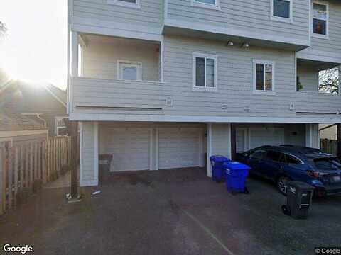 Rucker Avenue, Everett, WA 98201
