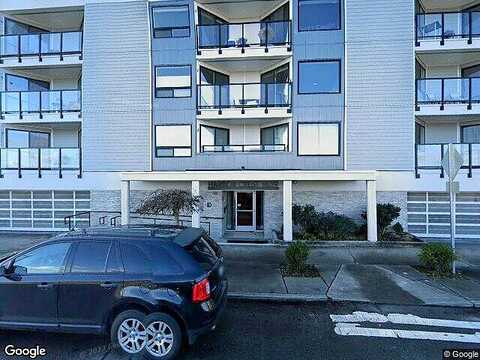 Harbor Avenue Sw, Seattle, WA 98126