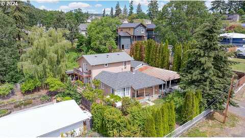 Dock Grade Rd, White Salmon, WA 98672