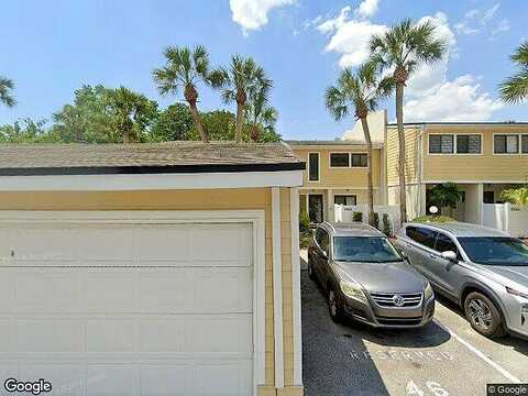 Los Robles Court, Jacksonville, FL 32256