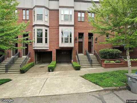 S Pendleton St, Portland, OR 97239