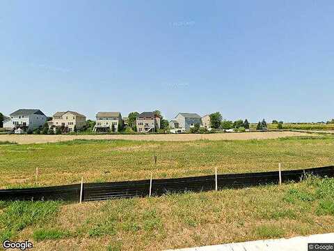 Sparrow Drive, Shakopee, MN 55379