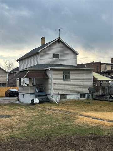 Quay, EAST VANDERGRIFT, PA 15629