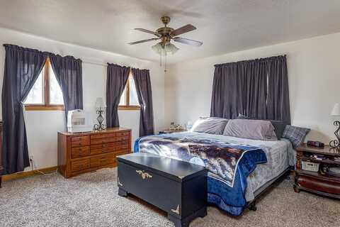 Alm, WAUPACA, WI 54981