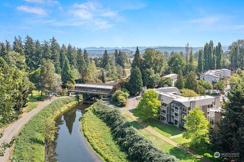 Ne Leary Way, Redmond, WA 98052