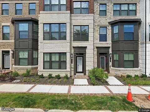 Pleasant Street Nw, Vienna, VA 22180