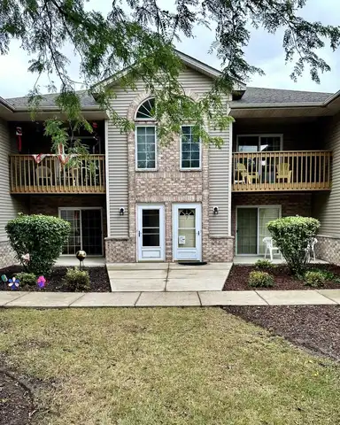 Meyer Court, Mount Pleasant, WI 53406