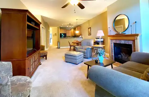 W206N16727 Blackberry Circle, Jackson, WI 53037