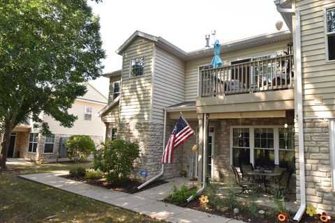 N16W26443 Meadowgrass Circle, Pewaukee, WI 53072