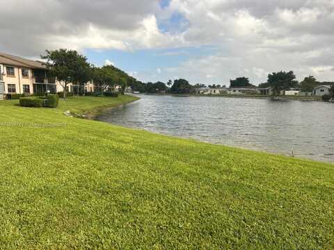 W Mcnab Rd, Tamarac, FL 33321
